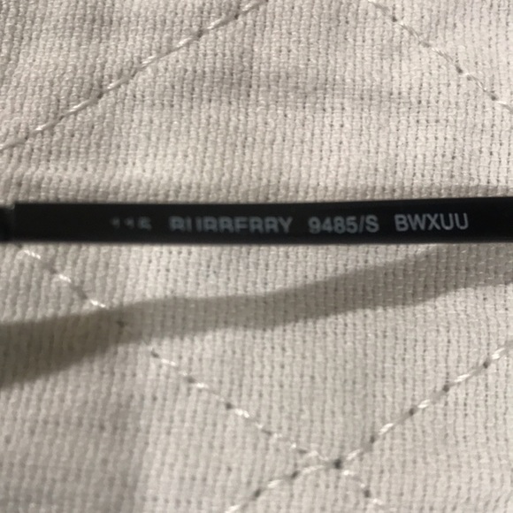 Beautiful and authentic Burberry shades😎😍 - Picture 7 of 7